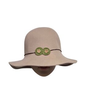 Cloche-Style Cream 100% Wool Felt Hat Womens